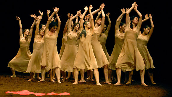 Pina Bauschs Frühlingsoper in Sadlers Wells, London, Foto Robbie Jack © Corbis via Getty Images