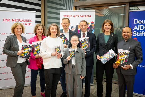 Group of people at the AIDS day 2024 event in Bonn