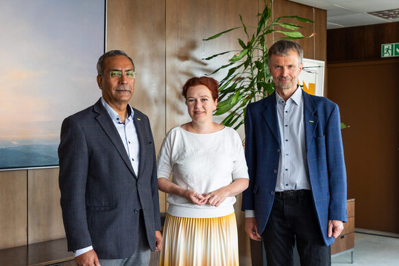 IFOAM visits the Stadthaus (from left): Ravi Prasad, the new Managing Director, Lord Mayor Katja Dörner and Thomas Cierpka, Senior Manager Membership & Operations.