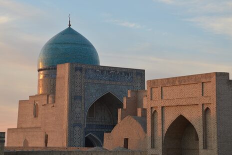 Außenaufnahme der Kalon-Moschee in Buchara